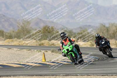 media/Dec-04-2025-Racers Edge (Thu) [[5ebc9f124d]]/3-B Group/1-Session 1 (Turn 7)/